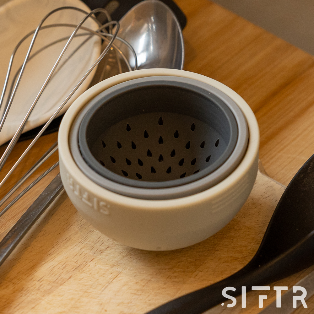 SIFTR® Micro Kitchen Colander